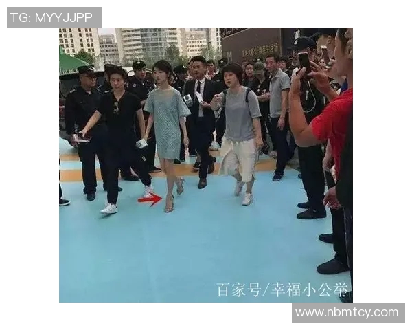 足球明星化身普通路人挑战街头球迷反应揭秘