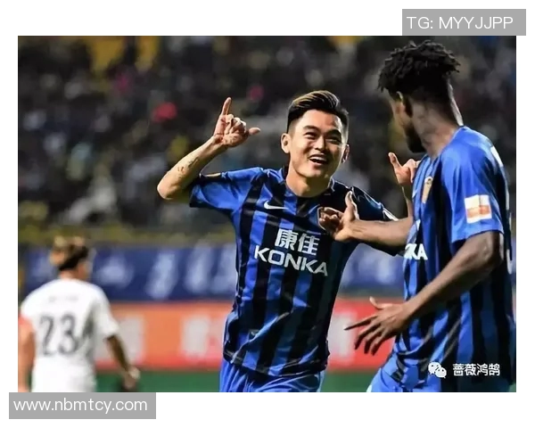 足球明星风采尽显精彩瞬间的照片分享与英语学习指南